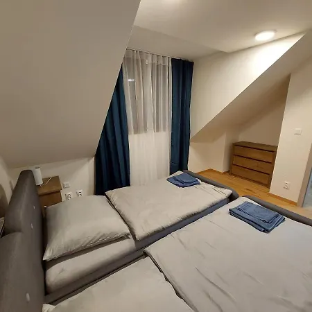 Apartmán Mýto Bergmax, Jasná Chopok 10min Transit - Mýto Apartments, Parking Free