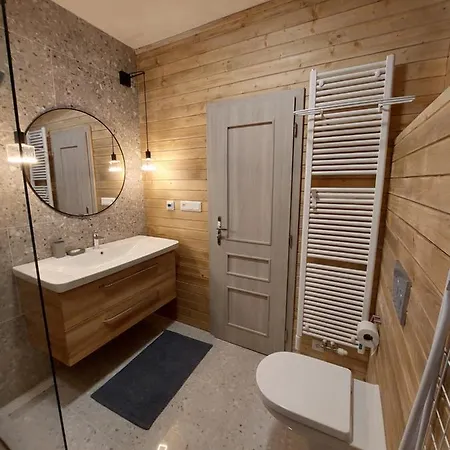 Mýto Bergmax, Jasná Chopok 10min Transit - Mýto Apartments, Parking Free Apartmán Mýto pod Ďumbierom
