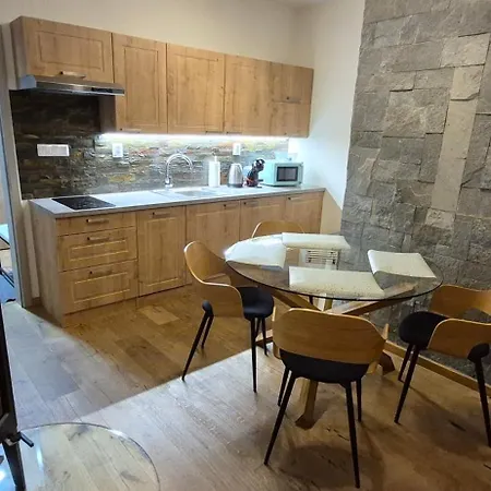 Apartmán Mýto Bergmax, Jasná Chopok 10min Transit - Mýto Apartments, Parking Free *
