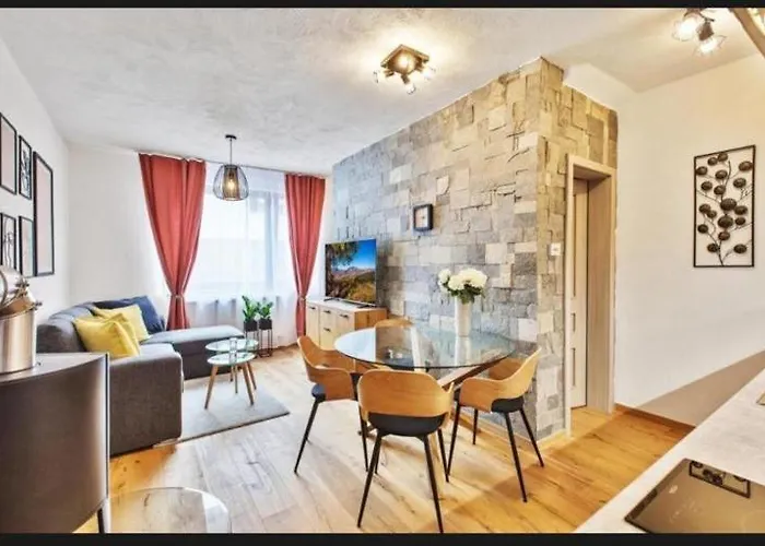 Myto Bergmax, Jasna Chopok 10min Transit - Myto Apartments, Parking Free דירה Mýto pod Ďumbierom